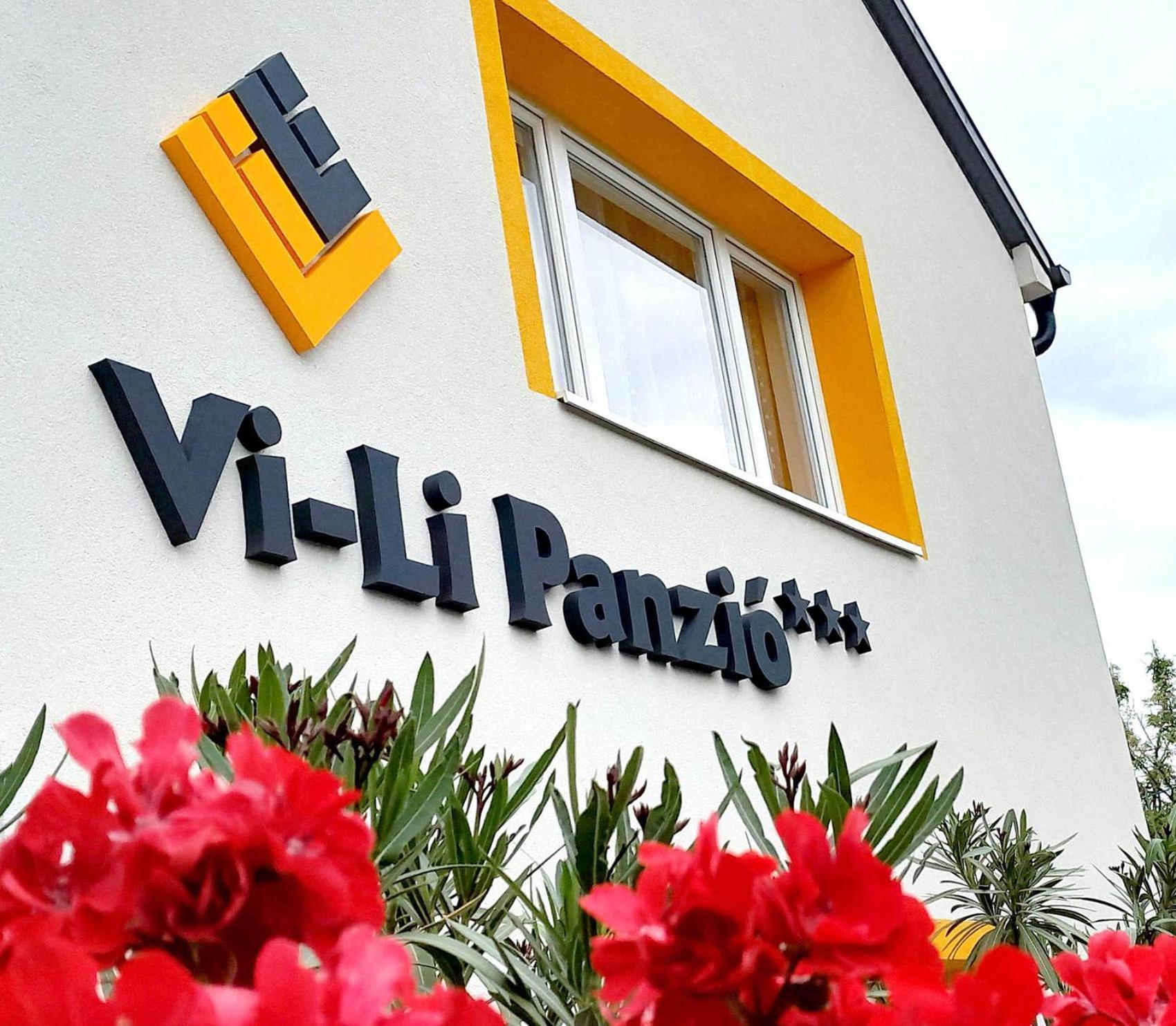 Vi-Li Panzio Bed and Breakfast Maklár Exteriör bild