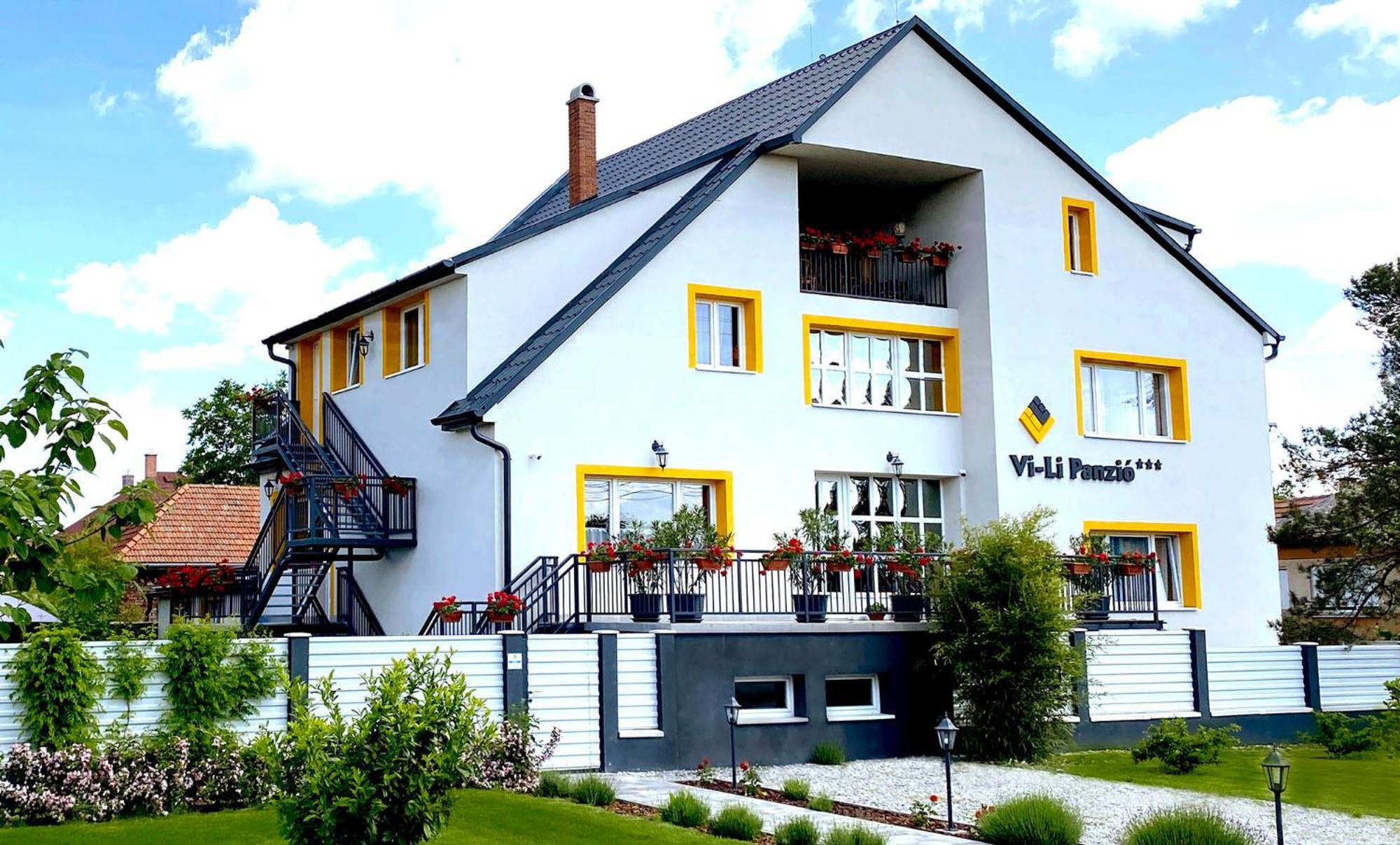 Vi-Li Panzio Bed and Breakfast Maklár Exteriör bild
