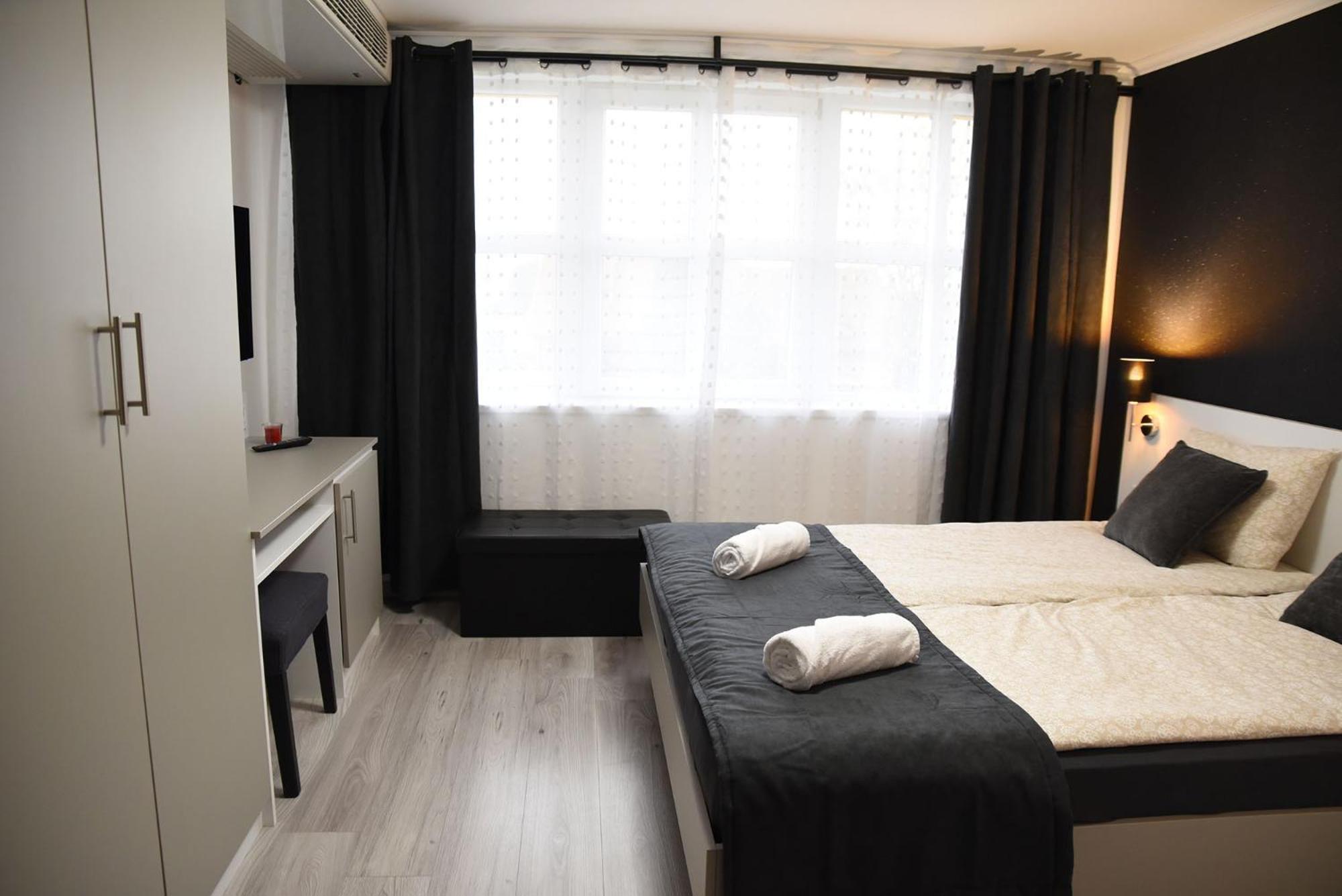 Vi-Li Panzio Bed and Breakfast Maklár Exteriör bild